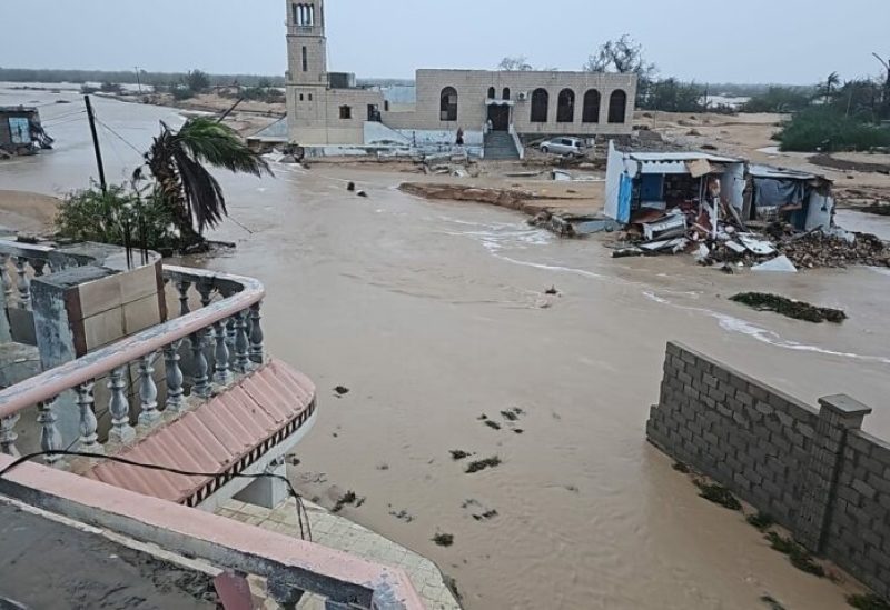 آثار الإعصار تيج في اليمن