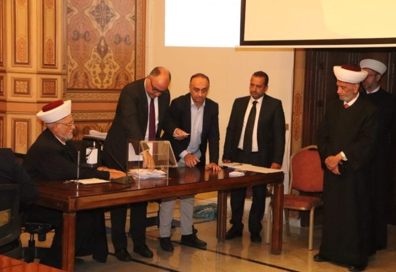 انتهاء عملية فرز الأصوات في انتخابات أعضاء المجلس الإسلامي الشرعي الأعلى