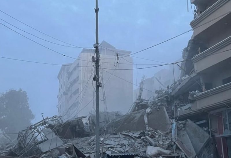 غارات إسرائيلية تدمر برج "فلسطين" السكني وسط غزة