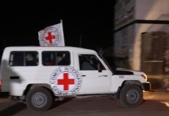 الصليب الأحمر نقل الإسرائيليين المفرج عنهم إلى معبر رفح