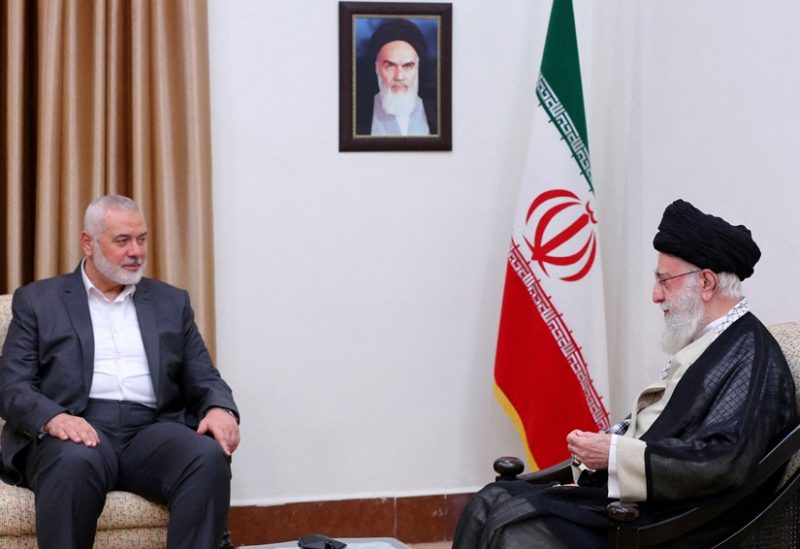 علي خامنئي وإسماعيل هنية