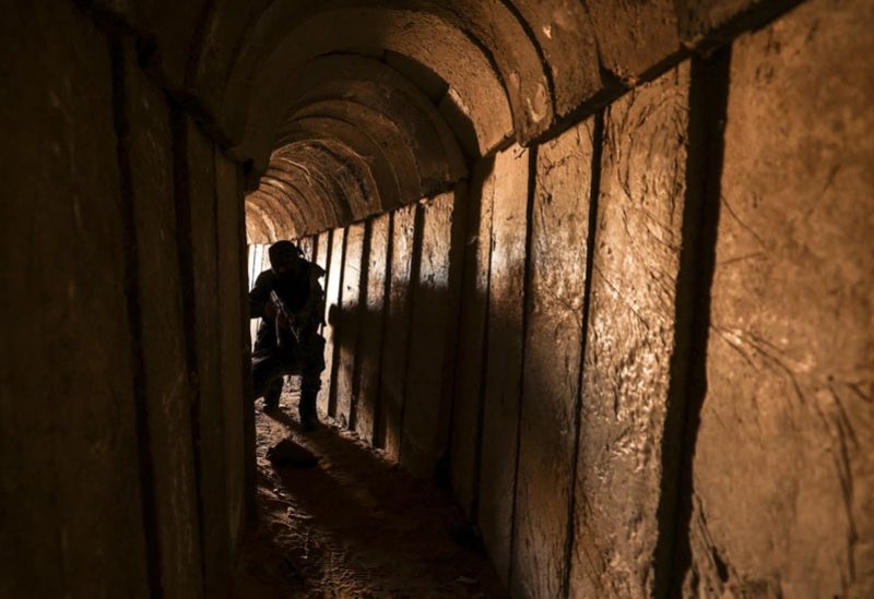 مقاتل فلسطيني داخل أحد الأنفاق