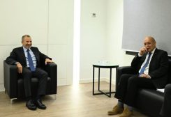 النائب جبران باسيل والموفد الفرنسي جان إيف لودريان