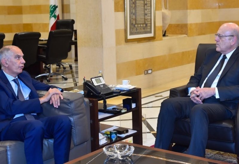 الرئيس نجيب ميقاتي والسفير الفرنسي هيرفي ماغرو