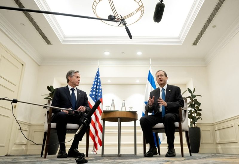 وزير الخارجية الأمريكي أنتوني بلينكن والرئيس الإسرائيلي