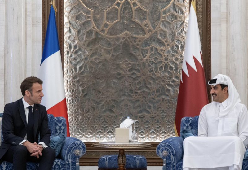أمير دولة قطر الشيخ تميم بن حمد آل ثاني والرئيس الفرنسي إيمانويل ماكرون