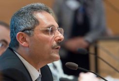 الرئيس السابق للجنة الرقابة على المصارف سمير حمود