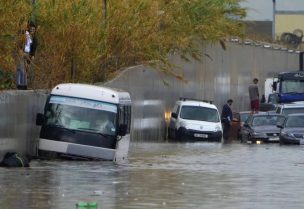 سيول وفيضانات من جراء الأمطار في لبنان