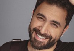 نادر الأتات