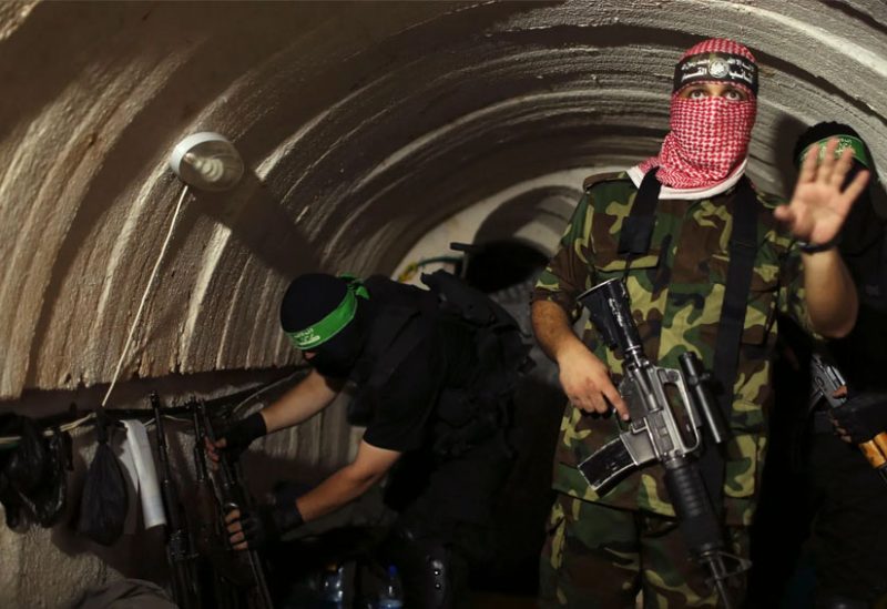 مقاتلو القسام في أحد انفاق غزة