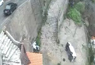 انزلاق "فان" نحو منحدر في عاليه