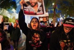مظاهرات في تل أبيب تحمّل نتنياهو مسؤولية عدم الوصول لصفقة للإفراج عن الأسرى