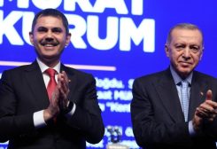 أردوغان ومرشحه لرئاسة بلدية إسطنبول مراد كوروم
