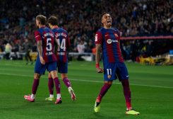 لاعبو نادي برشلونة