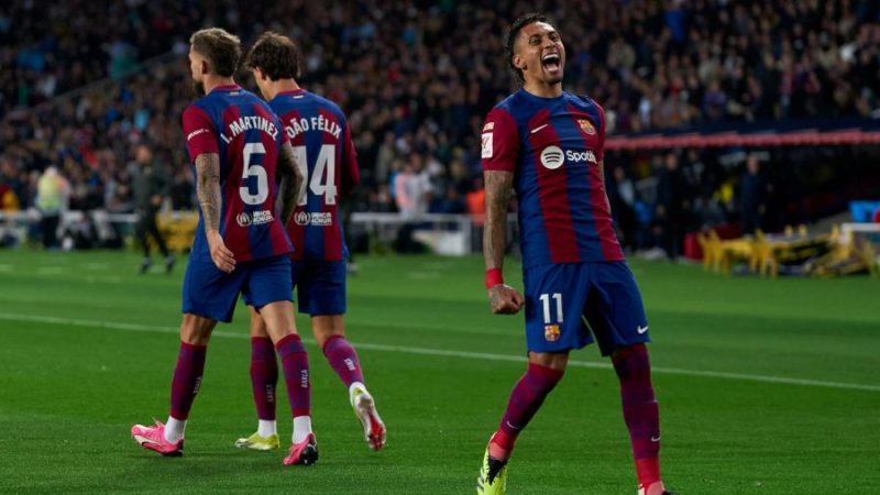 لاعبو نادي برشلونة