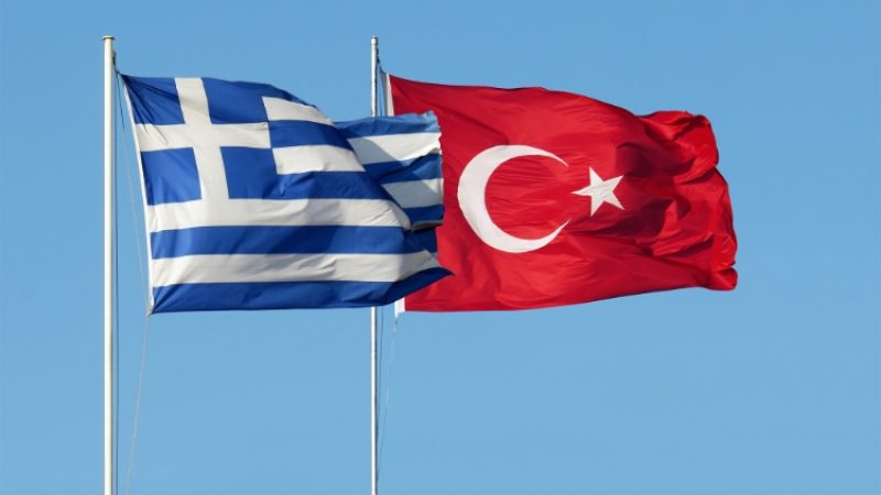 علما تركيا واليونان