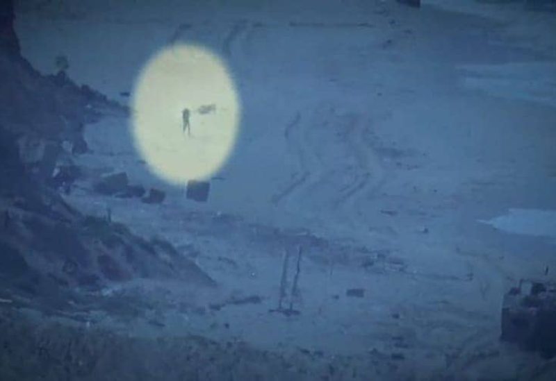 إعدام جنود إسرائيليين مدنيين فلسطينيين شمال غزة