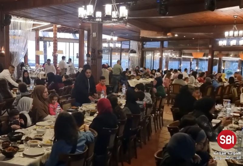 إفطار رمضاني لعشرات العائلات في صيدا برعاية مؤسسة بهاء وحسناء الحريري