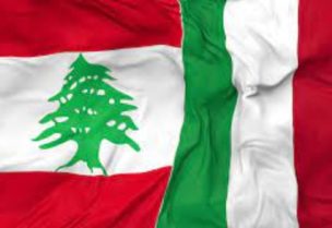علم إيطاليا ولبنان