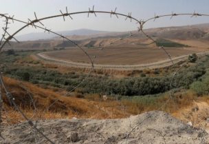 جانب من الحدود بين الأردن وإسرائيل (أسوشيتد برس)