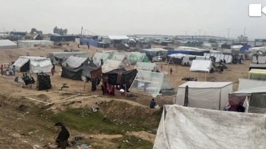 خيام النازحين من غزة إلى رفح