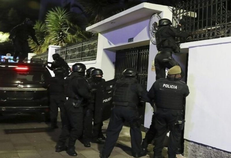 مداهمة سفارة المكسيك في كيتو