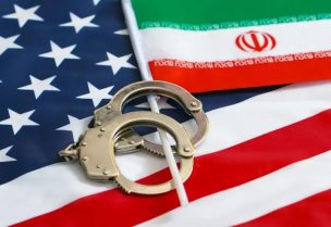عقوبات أمريكية بريطانية على إيران