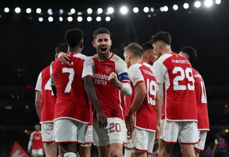 اخبار الرياضة – أرسنال يهدر فرصة الابتعاد عن صدارة الدوري بتعادله 1-1 مع برينتفورد