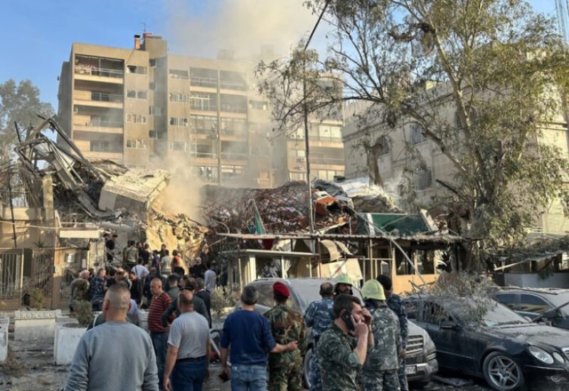 القنصلية الإيرانية بدمشق في أعقاب الهجوم الذي وقع مطلع الشهر الجاري