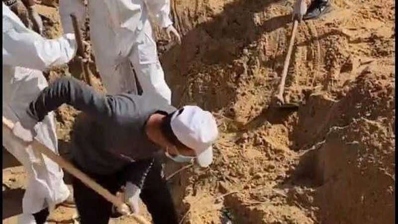 اكتشاف مقبرة جماعية لفلسطينيين داخل مجمع طبي في غزة