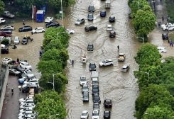آثار الفيضانات بإقليم قوانغدونغ في الصين