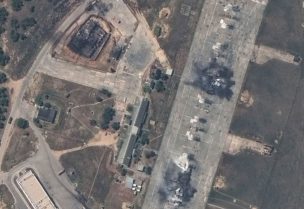 طائرات روسية مدمرة في قاعدة القرم.. صور أقمار صناعية CNN