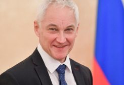 وزير الدفاع الروسي أندريه بيلوسوف