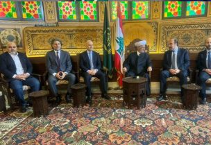 المفتي دريان يستقبل وفداً من القوات اللبنانية