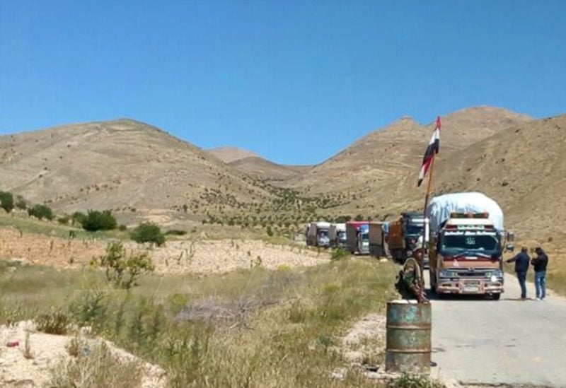 أولى قوافل العائدين من لبنان تصل سوريا ضمن "رحلات العودة الطوعية"
