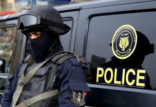عنصر من الشرطة المصرية