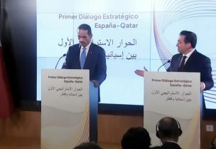 رئيس الوزراء وزير الخارجية القطري الشيخ محمد بن عبدالرحمن ونظيره الإسباني خوسيه مانويل ألباريس