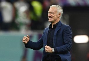 ديدييه ديشان مدرب منتخب فرنسا لكرة القدم