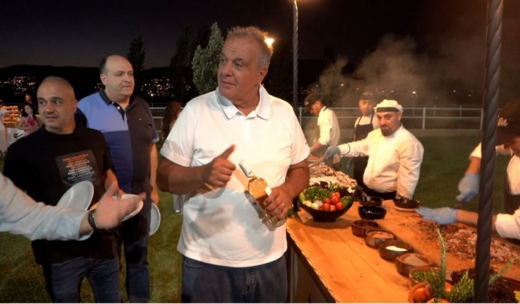 وزير الصناعة جورج بوشكيان يطلق عصير الحصرم في زحلة