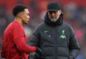ترينت ألكسندر أرنولد مع يورغن كلوب