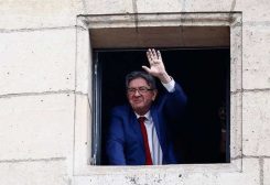 زعيم ائتلاف اليسار الفرنسي جان لوك ميلونشون