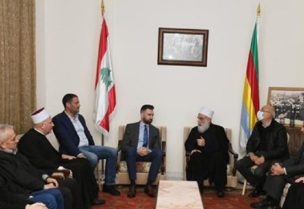 شيخ العقل طائفة الموحدين الدروز سامي ابي المنى ورئيس الحزب التقدمي الاشتراكي النائب تيمور جنبلاط