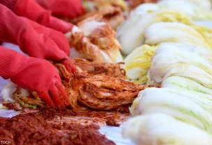"الكيمتشي" عبارة عن مخللات حارة تصنع من خضراوات