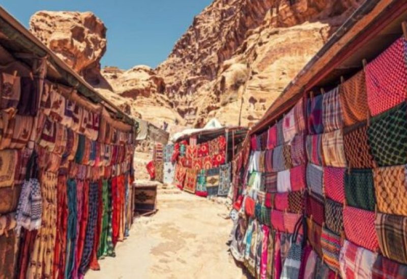 متاجر في البتراء