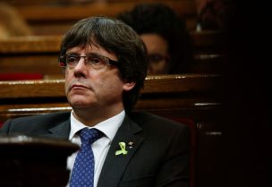 رئيس قطالونيا المقال يدعو إلى "معارضة ديمقراطية" لتولي مدريد حكم الإقليم