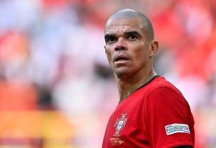 المدافع البرتغالي بيبي