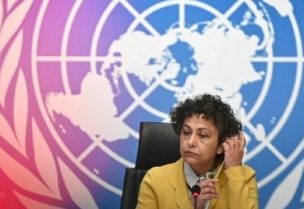 مقررة الأمم المتحدة الخاص المعني بتعزيز وحماية الحق في حرية الرأي والتعبير ، إيرين خان ، في جنيف في عام 2021