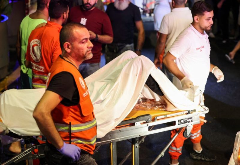 نقل الجرحى للمستشفيات بعد حادثة تفجير أجهزة البيجر