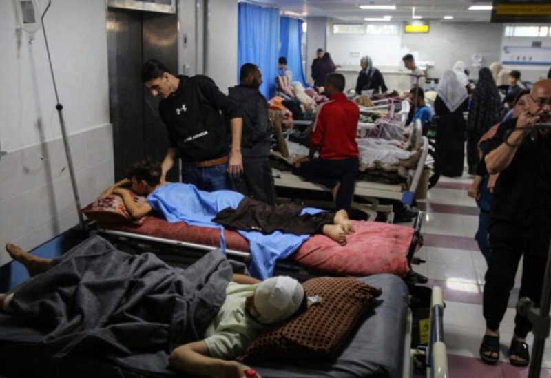 جرحى في مستشفى الشفاء في غزة
