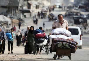فلسطينيون ينزحون من شمال قطاع غزة